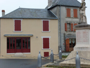 Mouhet : l'ancienne épicerie devenue un logement locatif Mouhet : l'ancienne épicerie devenue un logement locatif