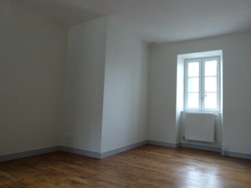 Eco-réhabilitation de 4 logements à Rivarennes dans le cadre du projet patrimoine basse consommation Eco-réhabilitation de 4 logements à Rivarennes dans le cadre du projet patrimoine basse consommation