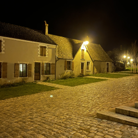 Lys-Saint-Georges Lys-Saint-Georges